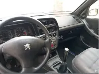 Usado Peugeot 306 90 CV (66 kW) 2000 Gris / plata Berlina