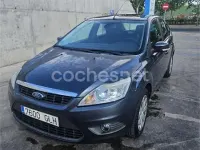 Usado Ford Focus Trend 100 CV (73 kW) 2009 Azul Berlina