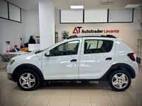 Usado Dacia Sandero Stepway 90 CV (66 kW) 2016 Blanco Berlina