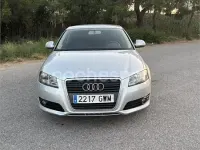 Usado Audi A3 Attraction 105 CV (77 kW) 2010 Gris / plata Utilitario