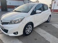 Occasion Toyota Yaris Active 90 ch (66 kW) 2014 Blanc Citadine