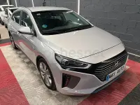 Usado Hyundai Ioniq 141 CV (103 kW) 2018 Gris / plata Utilitario