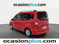 Usado Ford Tourneo Courier Trend 102 CV (75 kW) 2019 Rojo Monovolumen