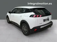 Usado Peugeot 2008 Active 110 CV (80 kW) 2022 Blanco SUV