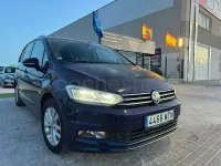 Usado VW Touran Advance 150 CV (110 kW) 2016 Azul Monovolumen