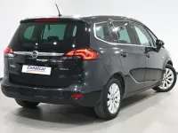Usado Opel Zafira Tourer Selective 136 CV (100 kW) 2015 Negro Monovolumen