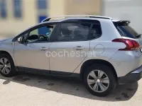 Usado Peugeot 2008 Allure 100 CV (73 kW) 2017 Gris / plata SUV