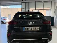 Usado Kia XCeed 100 CV (73 kW) 2024 Negro SUV