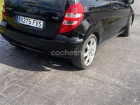 Usado Mercedes A180 Elegance 109 HP (80 kW) 2007 Preto Monovolume