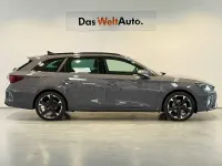 Usado Cupra Leon 150 CV (110 kW) 2024 Gris / plata Familiar