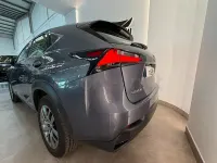 Usado Lexus NX300h Executive Line 197 CV (144 kW) 2017 Gris / plata SUV