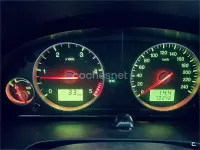 Usado Ford Mondeo Ghia 155 CV (114 kW) 2004 Gris / plata Berlina