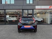 Usado Toyota Aygo X 72 CV (52 kW) 2022 Azul SUV