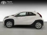 Usado Toyota Aygo X 72 CV (52 kW) 2025 Blanco SUV
