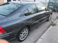 Usado Volvo S60 Summum 163 CV (119 kW) 2005 Gris / plata Berlina