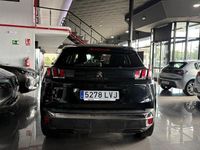 Usado Peugeot 3008 Active 120 CV (88 kW) 2016 Negro SUV
