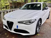 Usado Alfa Romeo Giulia Super 150 CV (110 kW) 2017 Blanco Berlina