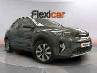 Usado Kia Stonic 101 CV (74 kW) 2021 Gris SUV