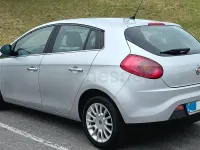 Usado Fiat Bravo Dynamic 120 CV (88 kW) 2007 Gris / plata Utilitario