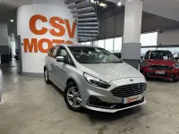 Usado Ford S-MAX Titanium 190 CV (139 kW) 2023 Gris / plata Monovolumen