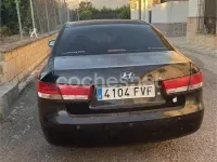 Usado Hyundai Sonata Comfort 140 CV (102 kW) 2007 Negro Berlina
