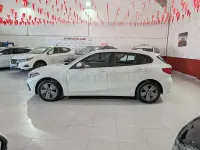 Usado BMW 116 116 CV (85 kW) 2022 Blanco Utilitario