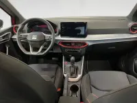 Usado Seat Arona FR 110 CV (80 kW) 2024 Rojo SUV