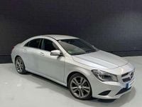Usado Mercedes CLA220 Urban 170 CV (125 kW) 2014 Plateado Berlina