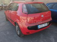 Usado Fiat Punto Active 75 CV (55 kW) 2011 Rojo Berlina