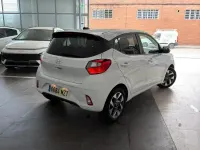Usado Hyundai i10 63 CV (46 kW) 2025 Blanco Utilitario