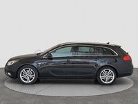 Usado Opel Insignia Sport 160 CV (117 kW) 2010 Negro Familiar
