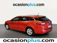 Usado Renault Mégane GrandTour LIMITED 140 CV (102 kW) 2019 Rojo Familiar
