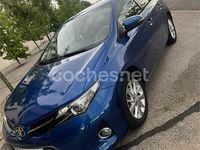 Używany Toyota Auris Business Edition 90 KM (66 kW) 2014 Niebieski Kombi