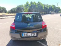 Usado Renault Mégane Dynamique 110 CV (80 kW) 2006 Negro Berlina