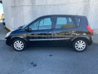 Usado Renault Scénic Dynamique 110 CV (80 kW) 2007 Negro Monovolumen
