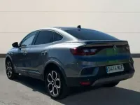 Usado Renault Arkana Techno 145 CV (106 kW) 2023 Gris SUV