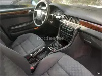 Usado Audi A6 150 CV (110 kW) 1999 Negro Familiar