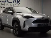 Usado Toyota Yaris Hybrid Plus 115 CV (84 kW) 2022 Gris