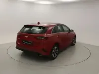 Usado Kia Ceed 100 CV (73 kW) 2025 Rojo Utilitario