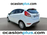 Usado Ford Fiesta Trend 101 CV (74 kW) 2015 Blanco Utilitario