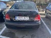 Usado VW Bora Conceptline 105 CV (77 kW) 2002 Negro Berlina