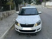 Usado Skoda Fabia 69 CV (50 kW) 2015 Blanco Berlina