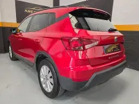 Usado Seat Arona Ecomotive 95 CV (69 kW) 2019 Granate SUV