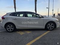 Usado Volvo V40 Momentum 115 CV (84 kW) 2014 Blanco Berlina