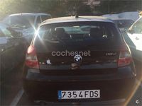 Usado BMW 118 122 CV (89 kW) 2006 Negro Utilitario