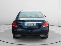 Begagnad Mercedes E300 Avantgarde 320 HK (235 kW) 2019 Blå Sedan