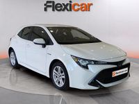 Używany Toyota Corolla Active 122 KM (89 kW) 2020 Biały Hatchback