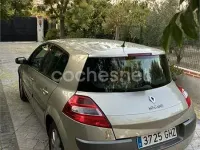 Usado Renault Mégane III Dynamique 105 CV (77 kW) 2008 Beige Berlina