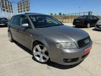 Usado Audi A4 Premium 163 CV (119 kW) 2003 Gris / plata Familiar