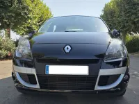 Usado Renault Scénic III 110 CV (80 kW) 2011 Negro Monovolumen